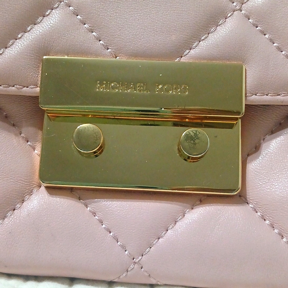 Michael Kors - Picture 2 of 6